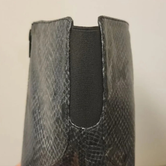 Nine West boots - Picture 2 of 4